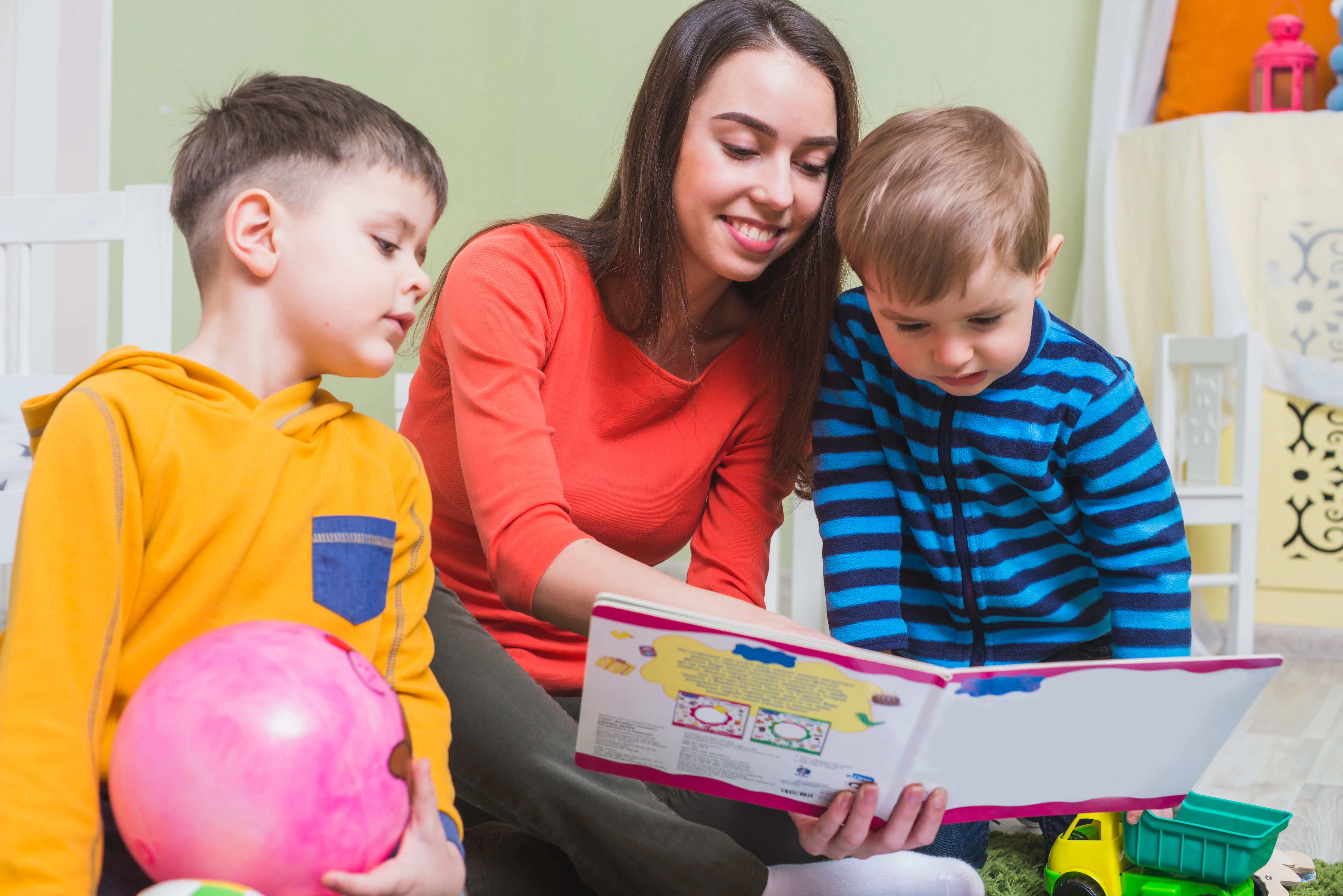 Reading Tips & Phonics Guides for Parents