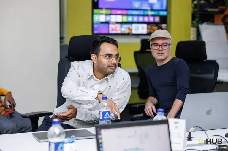 Shivad Singh (left) and Adrian DeWitts of Bookbot (right) in discussion at the SEF onboarding in Nairobi